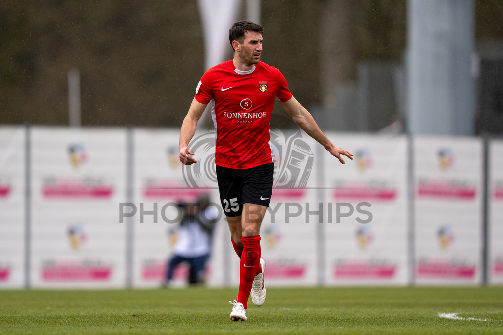 SG Sonnenhof Grossaspach vs. FC 08 Homburg, Fussball, Regionalliga Suedwest, 26. Spieltag, 28.03.2026 | Arbnor Nuraj (SG Sonnenhof Grossaspach, #25),SG Sonnenhof Grossaspach vs. FC 08 Homburg, Fussball, Regionalliga Suedwest, 26. Spieltag, 28.03.2026