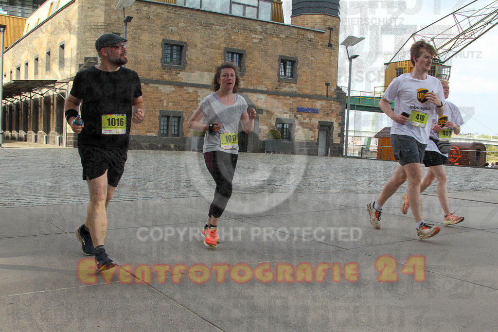 250920_1535_EV4_9233 | Sportfotografie im Rhein-Sieg Kreis, Köln, Bonn, NRW, Rheinland Pfalz, Hessen, etc. Unser Tätigkeitsfeld umfasst den Laufsport vom Volkslauf über den Marathon, Duathlon, Triathon bis zum Ultralauf wie Kölnpfad Ultra oder Schindertrail.