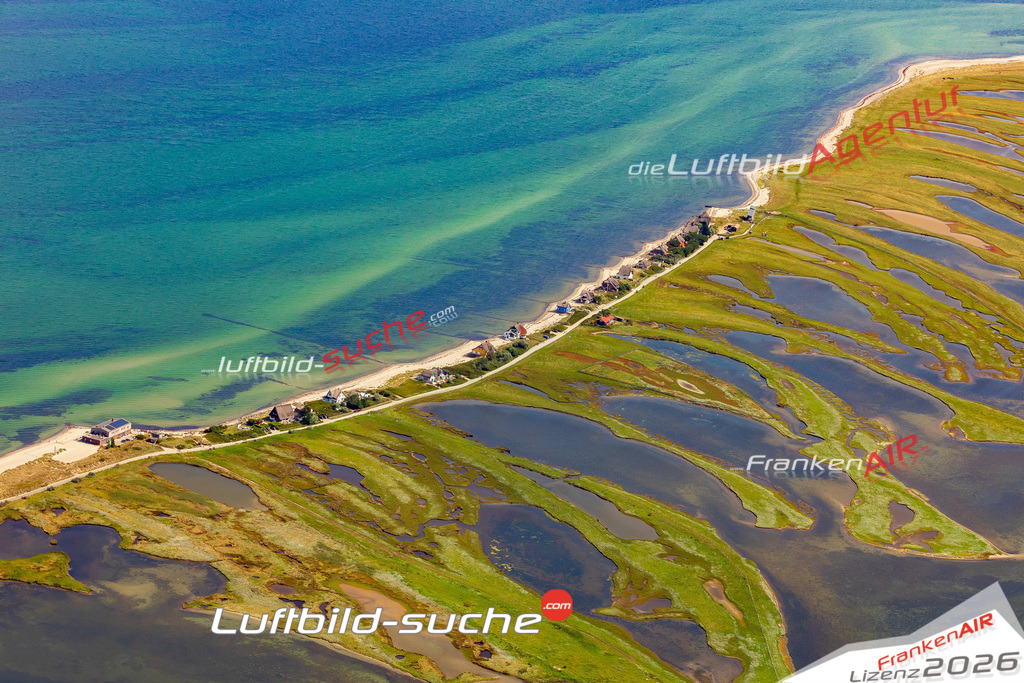 Graswarder Heiligenhafen Bild- Das Luftbild wurde 2025 vom UL-Flugzeug heraus erstellt ( keine Drohne bzw. Drohnenaufnahme ) - Hochauflösende Luftaufnahme -Nicht vergleichbar mit Google Maps oder Satelittenbilder- Die Geschenkidee !Mit Lizenz und Bildrechte bestellbar - CC