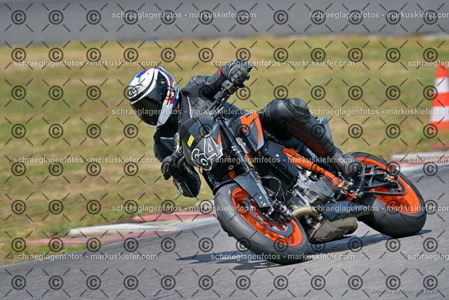 25bt04-1757 | markuskiefer.com - Realisiert mit Pictrs.com