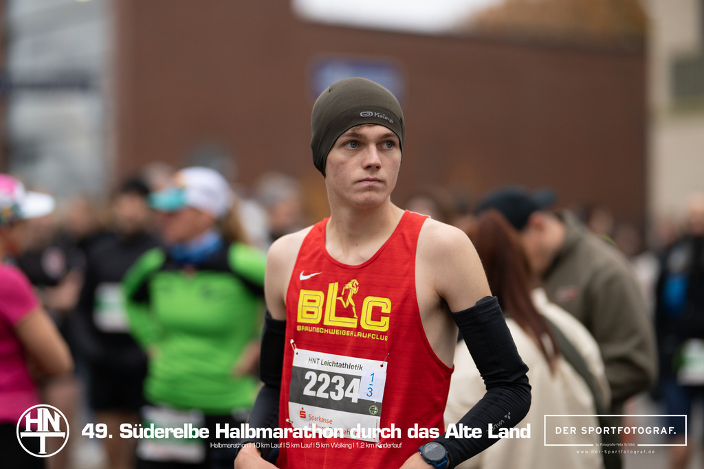 Süderelbe Halbmarathon 2025 I 09.11.2025 I Fotograf_DerSportfotograf.I 00251 | Der Sportfotograf. - Realized with Pictrs.com