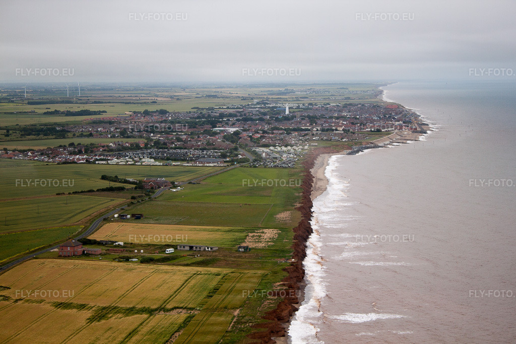 Vue aérienne: Vue de la ville à Hollym dans le département Angleterre, Grande Bretagne – .Photo: IMG_58807.jpg prise le 20/07/2013 par Werner Riehm/FLY-FOTO.eu – Résolution de l'original: 4752 x 3168 px