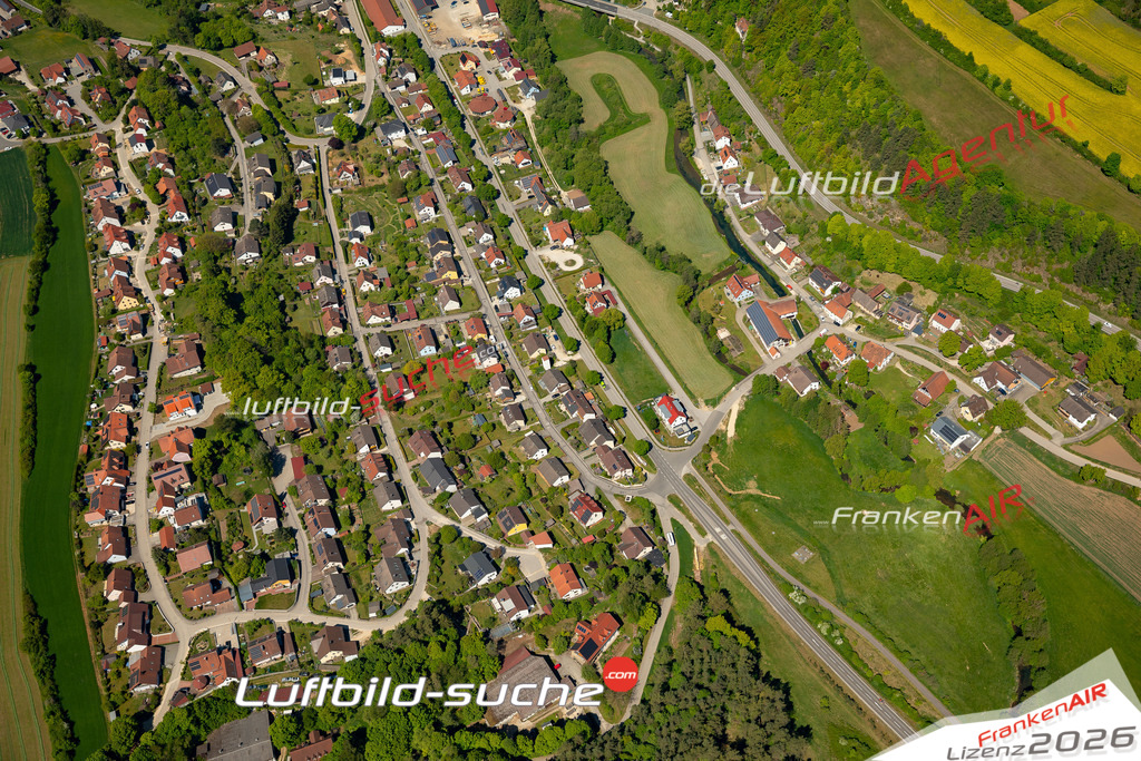Luftaufnahme der Stadt Kastl - Die Luftaufnahme wurde 2025 vom UL-Flugzeug heraus erstellt ( keine Drohne ) - Hochauflösende Luftaufnahme - für professionelle Ausdrucke geeignet. Die Geschenkidee !Mit Lizenz und Bildrechte bestellbar