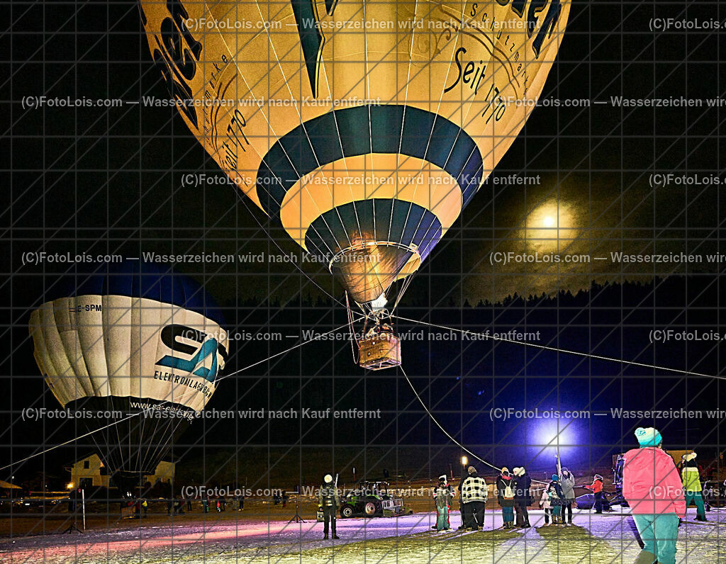 ALP8259_Nacht der Ballone_Fesselballonfahrten-Mondaufgang | (C)FotoLois.com, Alois Spandl. NACHT DER BALLONE im Weitental vor der Ötscherlift-Talstation, Ballonsportclub Ötscherland & Ötscher Tourismusverband, Do 28. Dez. 2023.