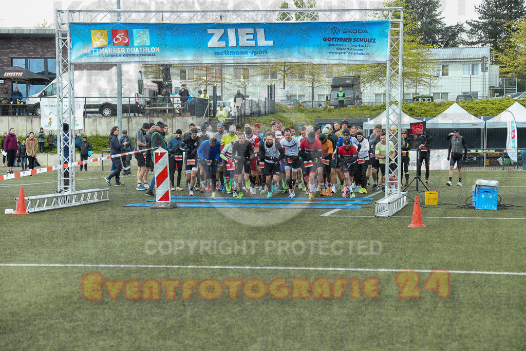 240421_1015_EX1_0598 | Sportfotografie im Rhein-Sieg Kreis, Köln, Bonn, NRW, Rheinland Pfalz, Hessen, etc. Unser Tätigkeitsfeld umfasst den Laufsport vom Volkslauf über den Marathon, Duathlon, Triathon bis zum Ultralauf wie Kölnpfad Ultra oder Schindertrail.