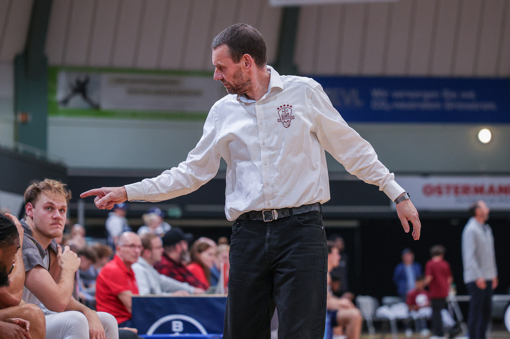 Pro A BAYER GIANTS vs Eisbären Bremerhaven-112 | Fotos von Basketballspielen aus dem Raum NRW fotografiert von Gero Mueller-Laschet und Daniel Schaefer - Realisiert mit Pictrs.com