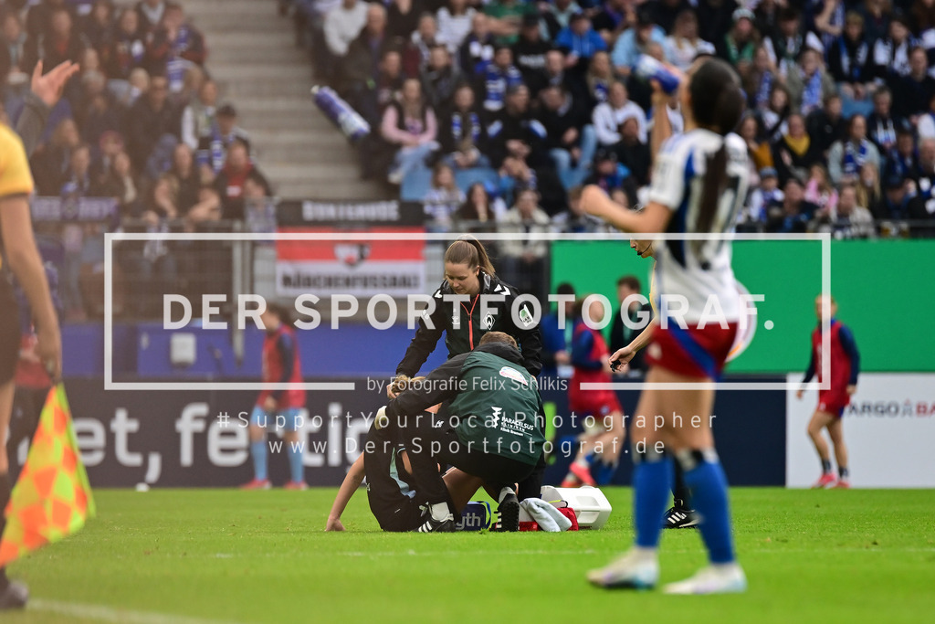 Fußball I Frauen I Saison 2024-2025 I DFB-Pokal I Halbfinale I Hamburger SV - SV Werder Bremen I 34751 | Der Sportfotograf. - Realized with Pictrs.com