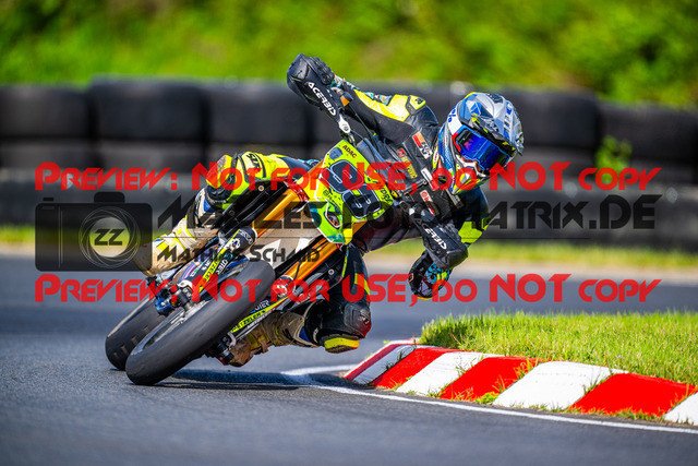 MaZZes_FotoMatrix_240430_6007705_2430 | Fotograf Mathias Schmid
Sportfotograf,
Eventfotograf,
Hochzeitsfotograf,
Portraitfotograf