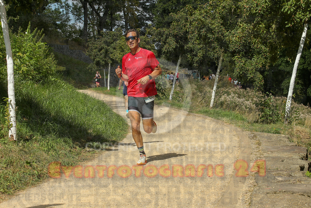 250824_1251_EX1_0754 | Sportfotografie im Rhein-Sieg Kreis, Köln, Bonn, NRW, Rheinland Pfalz, Hessen, etc. Unser Tätigkeitsfeld umfasst den Laufsport vom Volkslauf über den Marathon, Duathlon, Triathon bis zum Ultralauf wie Kölnpfad Ultra oder Schindertrail.