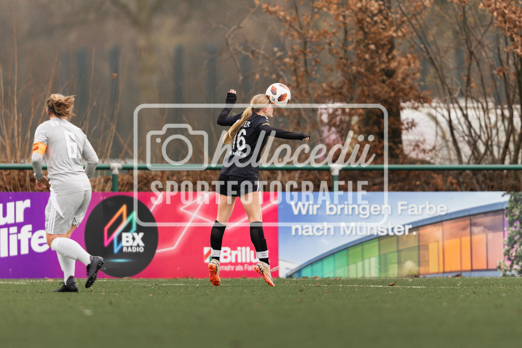 Fußball I Frauen I Saison 2025-2026 I Testspiel I DjK Wacker Mecklenbeck - BW Hollage I 08.02.2026-021 | Svenja Torbecke (6, BW Hollage) Mila Opgen-Rhein (16, Wacker Mecklenbeck) - Realisiert mit Pictrs.com