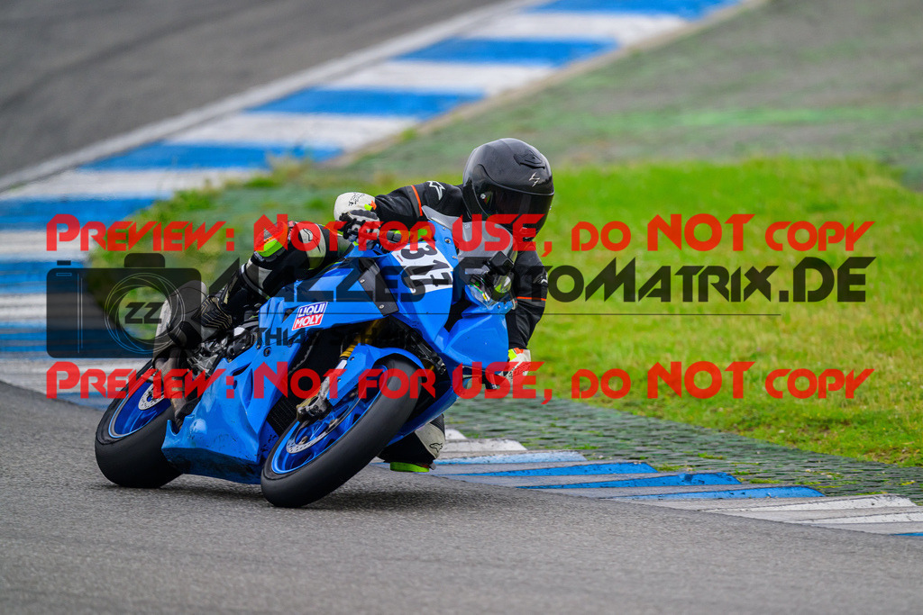 MaZZes_FotoMatrix_240521_6007705_0967 | WEISS