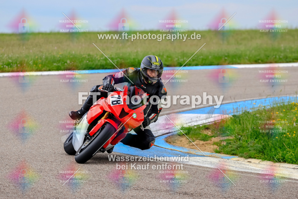 MotoTeam-2107 | Hier findet Ihr Bilder von Touristenfahrten auf der Nürburgring Nordschleife oder von anderen Veranstaltungen die ich besucht habe. Viel Spass beim Durch Schauen 