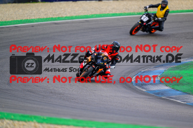 MaZZes_FotoMatrix_240615_6007705_2431 | GELB