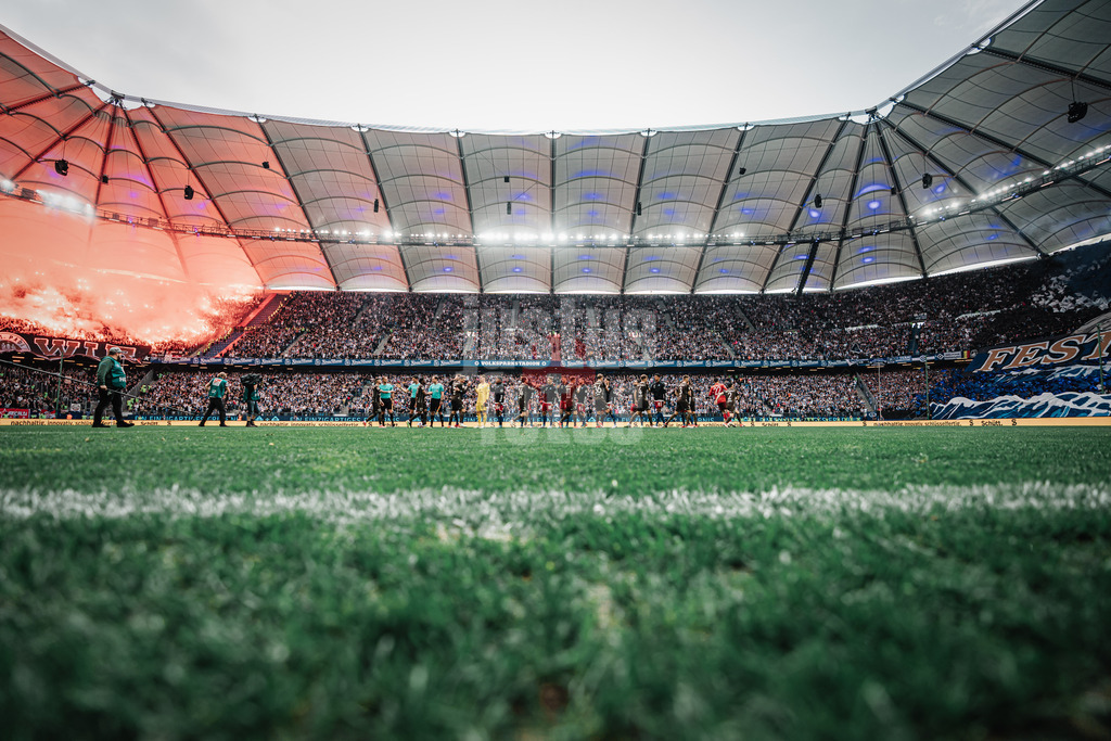 Fußball | Männer | Saison 2023/2024 | 2. Fußball-Bundesliga | 32. Spieltag | Hamburger SV vs. FC St. Pauli  | 03.05.2024 | Rot gegen Blau