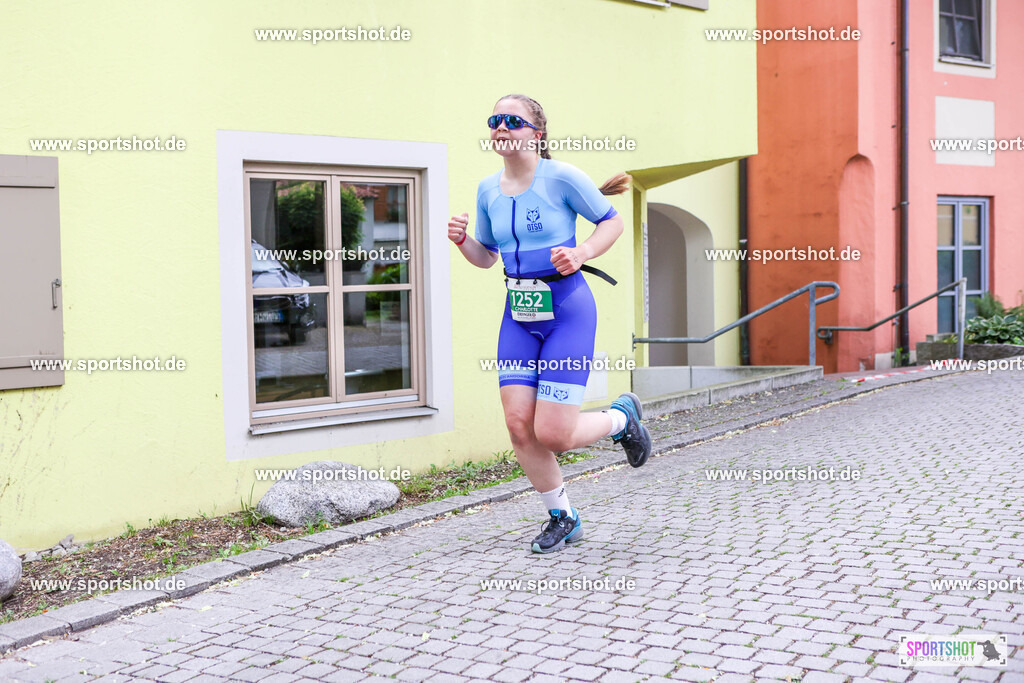 KSZ_4600 | Stadttriathlon Erding 2025. #yourpictrs #sportshot_your_pictrs @Sportshotphotography #stadttriathlonerding Copyright: www.sportshot.de