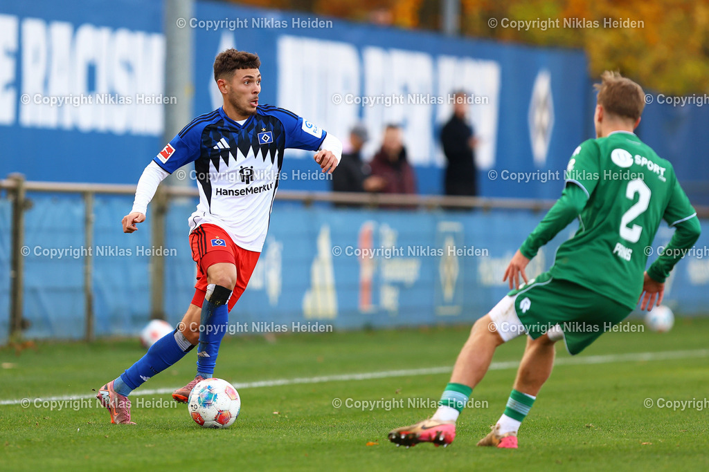 NH_HamburgerSV_FCGroningen_Testspiel_12112025 | #2 William Mikelbrencis (Hamburger SV)Fußball I Herren I Freundschaftsspiel I Saison 2025-2026  I Hamburger SV - FC Groningen I 12.11.2025 I Trainingsplatz Volksparkstadion