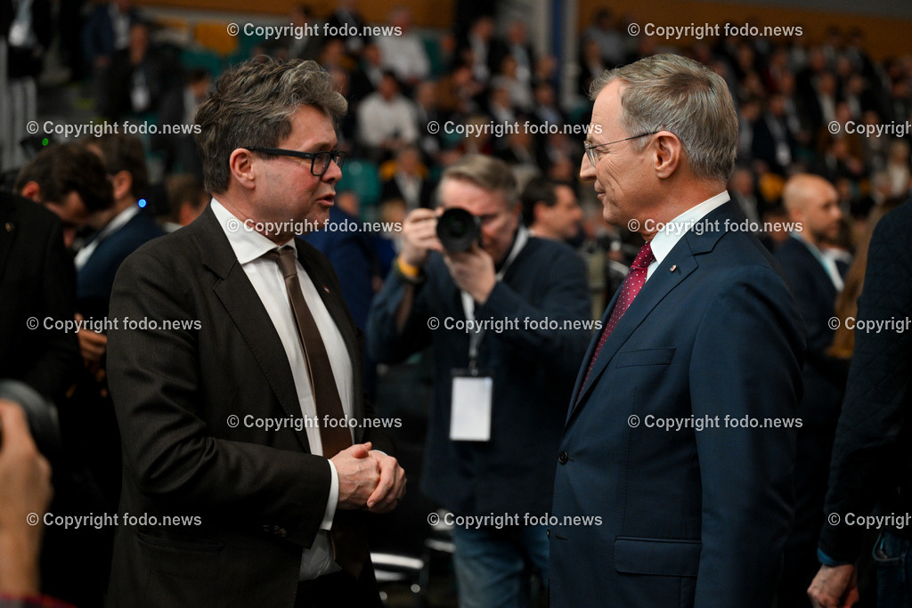 Der Oesterreichplan_ OeVP_ Wels_ 26.01.2024-18 | 26.01.2024, Wels, AUT, ÖVP, Der Österreichplan, im Bild BM Martin Polaschek (VP, Bildung, Wissenschaft und Forschung), LH Thomas Stelzer (VP, Landeshauptmann Ooe)