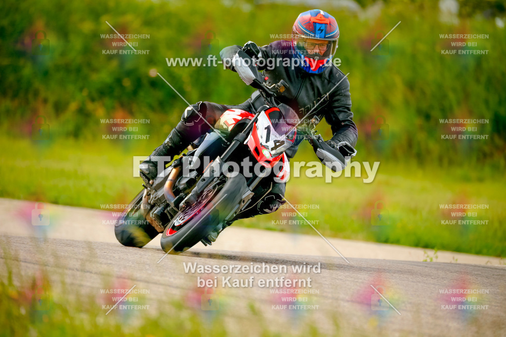 _MOT1212 | Hier findet Ihr Bilder von Touristenfahrten auf der Nürburgring Nordschleife oder von anderen Veranstaltungen die ich besucht habe. Viel Spass beim Durch Schauen 