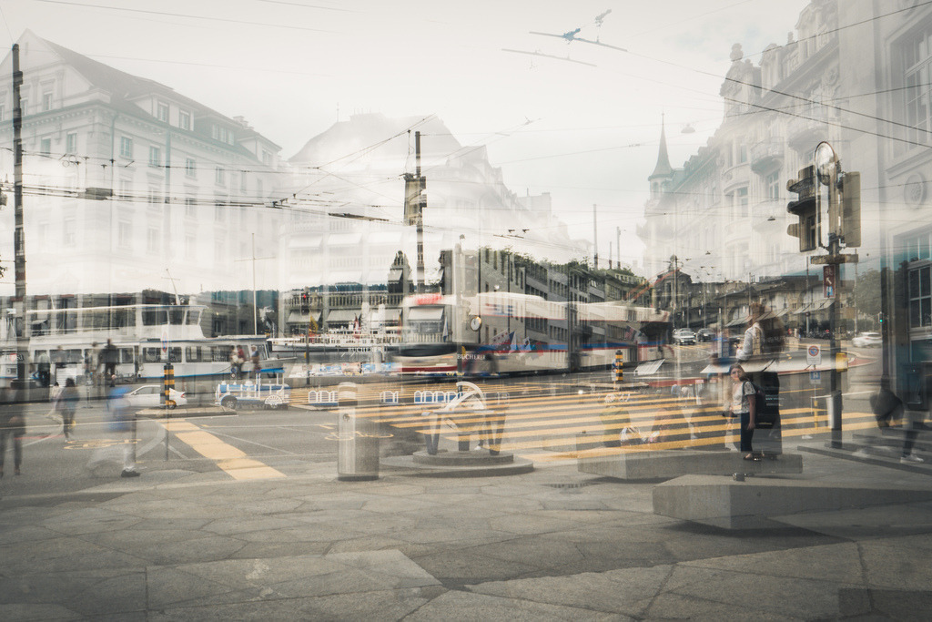Schwanenplatz, Luzern | Schöne Fotografien aus der Stadt und der Natur zum bestellen oder selber hochladen. Druck auf Foto, Postkarte, Kalender, FineArt Hahnemühle, Alu-Dibond , Akustikbilder zur Absorption von Schall und Lärm etc. - Realisiert mit Pictrs.com