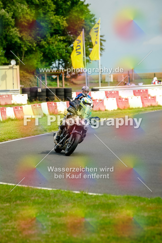 VBK-4501 | Hier findet Ihr Bilder von Touristenfahrten auf der Nürburgring Nordschleife oder von anderen Veranstaltungen die ich besucht habe. Viel Spass beim Durch Schauen 