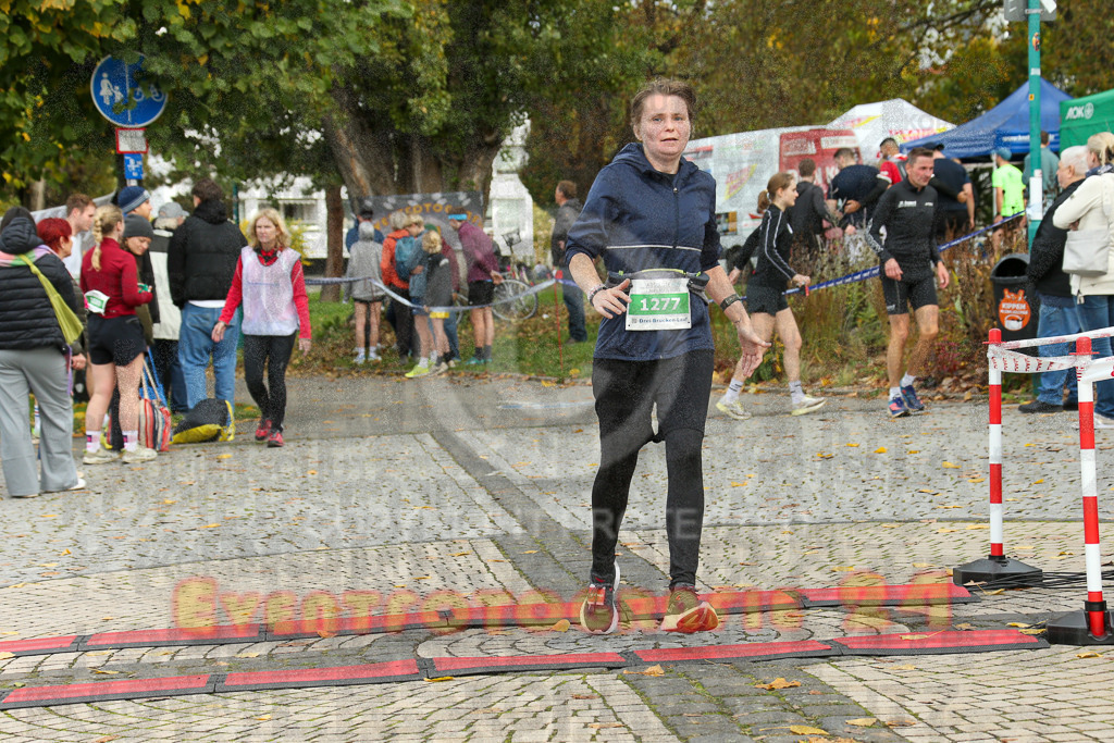 241020_1121_EX1_2082 | Sportfotografie im Rhein-Sieg Kreis, Köln, Bonn, NRW, Rheinland Pfalz, Hessen, etc. Unser Tätigkeitsfeld umfasst den Laufsport vom Volkslauf über den Marathon, Duathlon, Triathon bis zum Ultralauf wie Kölnpfad Ultra oder Schindertrail.