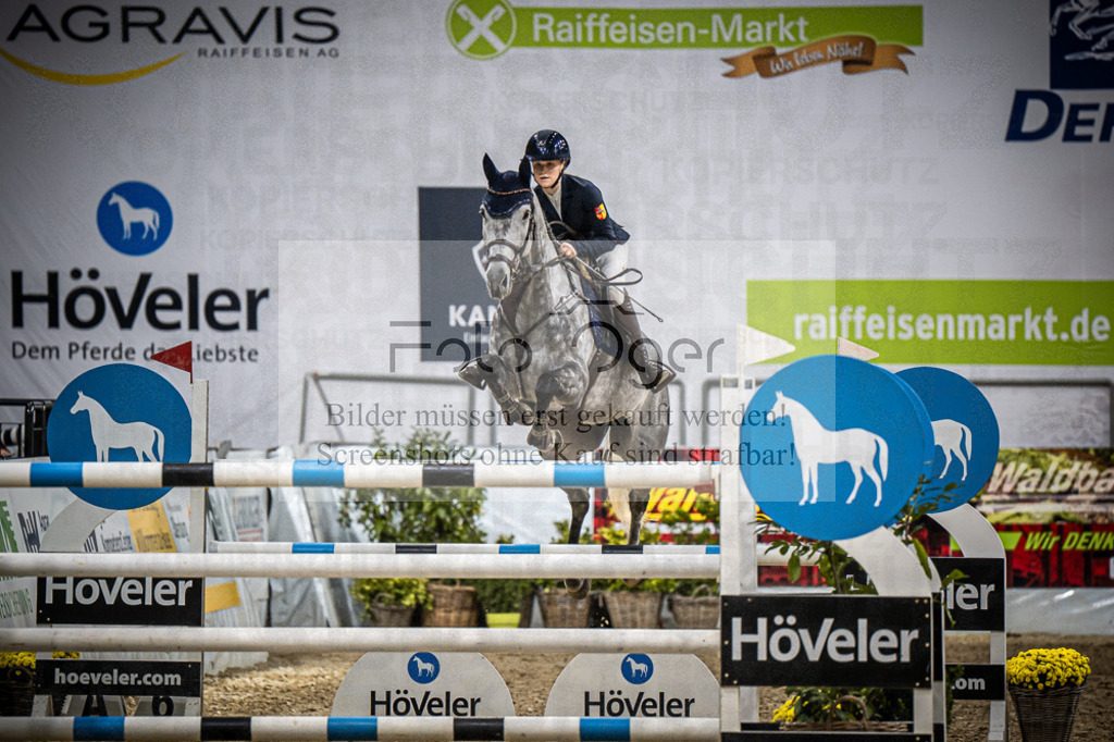 DOS_0956 | Entdecke hochwertige Reitturnierfotos von Foto Oger. Professionell, emotional und authentisch – jetzt Lieblingsmomente im Shop bestellen.Deutschlandweite Turnierfotografie. - Realisiert mit Pictrs.com