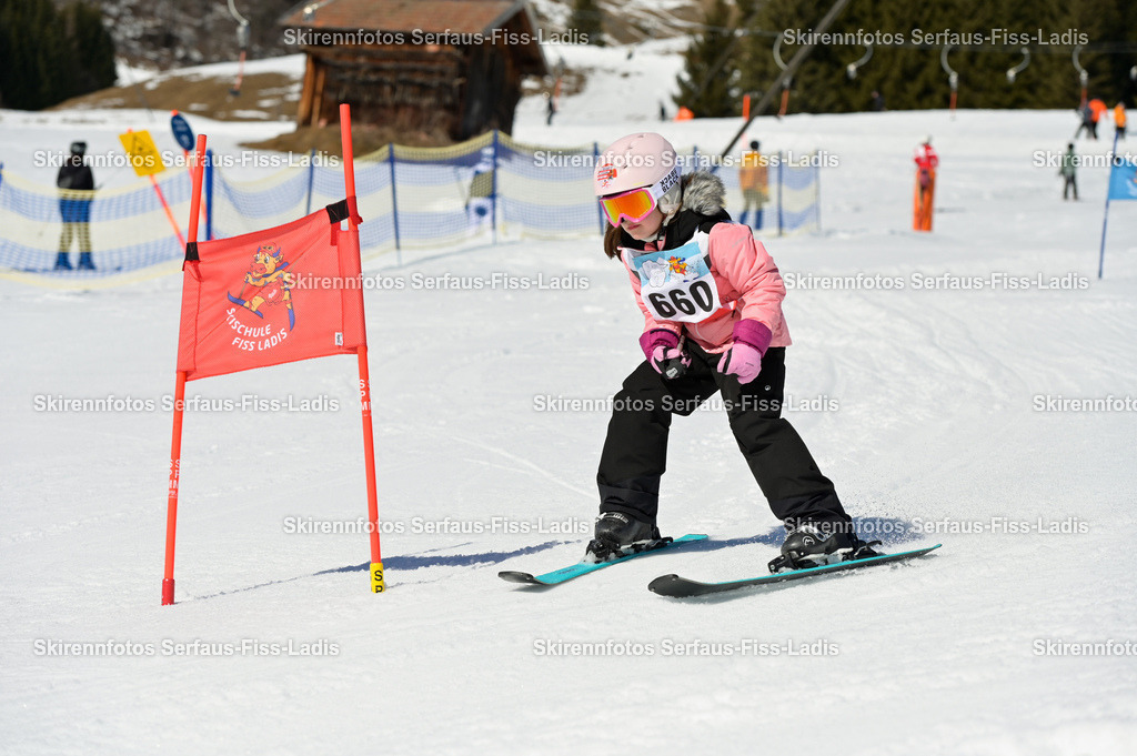 SRF_27.02.2026_779 | Skirennfotos,Serfaus,Fiss,Ladis,Kinderskirennen,Winter,Tirol,Oberland,skirace,SFL,feelfree,weil wir's genießen,ski,Ski,skifahren,Sonnenplateau, - Realisiert mit Pictrs.com