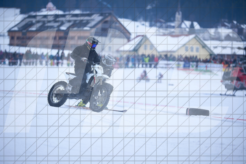 11. Holzknecht Skijöring | Skijöring am 24.01.2026: 11. Holzknecht Skijöring in Gosau am Dachstein, Oberösterreich, ÖsterreichFoto: © 2026 Martin Bihounek | mb-creative.eu