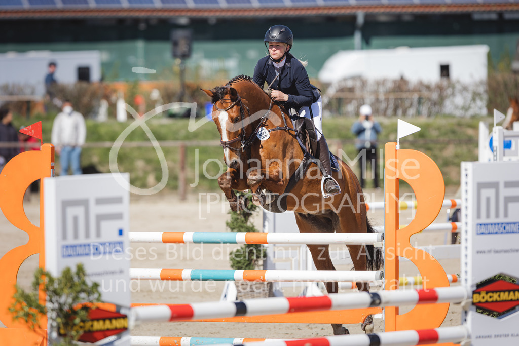 220416_4_L-Stil1-433 | Frühlingsfest der Pferde
Herford
16.April 2022
04/1 Stilspringprüfung Kl.L geschlossen 0-78 RLP