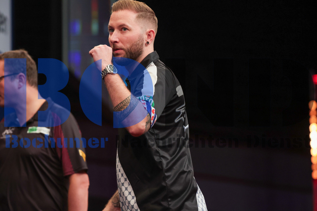  29.10.2023 - 
 | Sebastian Sendlak / Bochumer Nachrichtendienst (BOND) - PDC European Darts Championship: Viertelfinale {Persons shown} - Realisiert mit Pictrs.com