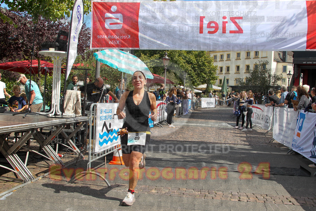 250824_1247_EV4_9487 | Sportfotografie im Rhein-Sieg Kreis, Köln, Bonn, NRW, Rheinland Pfalz, Hessen, etc. Unser Tätigkeitsfeld umfasst den Laufsport vom Volkslauf über den Marathon, Duathlon, Triathon bis zum Ultralauf wie Kölnpfad Ultra oder Schindertrail.