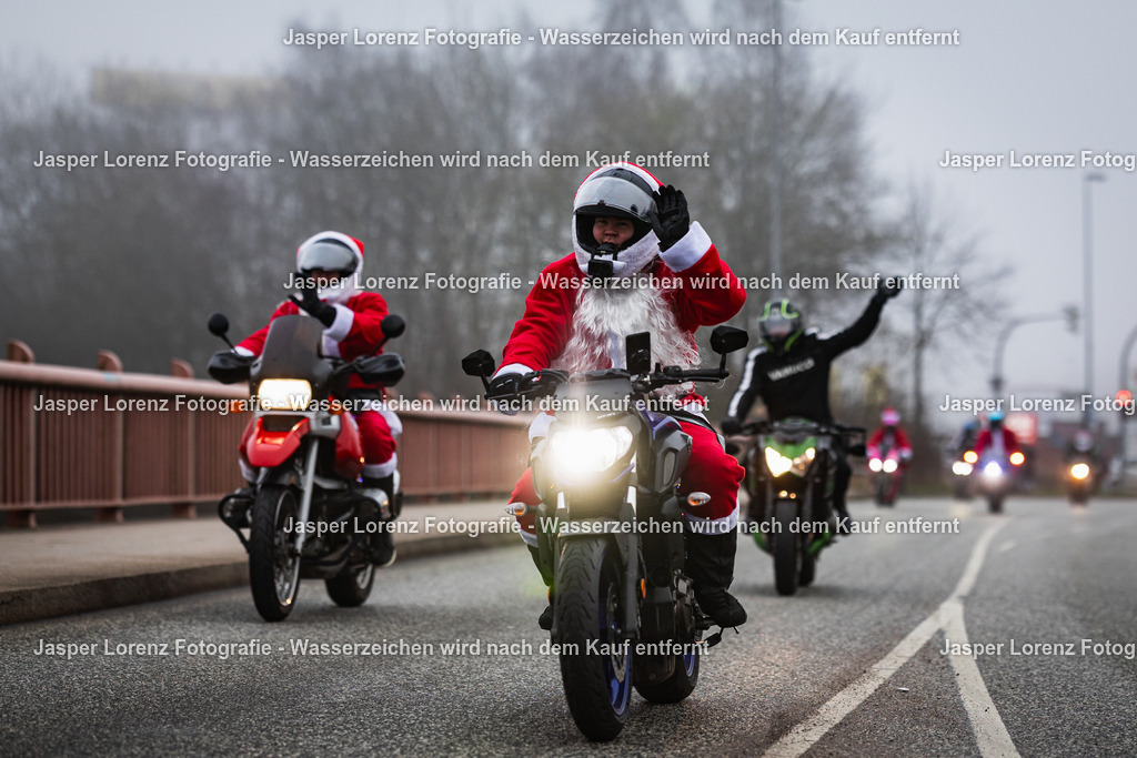 X-Mas Ride I Kiel I 2025 | Jasper Lorenz Fotografie - Realisiert mit Pictrs.com