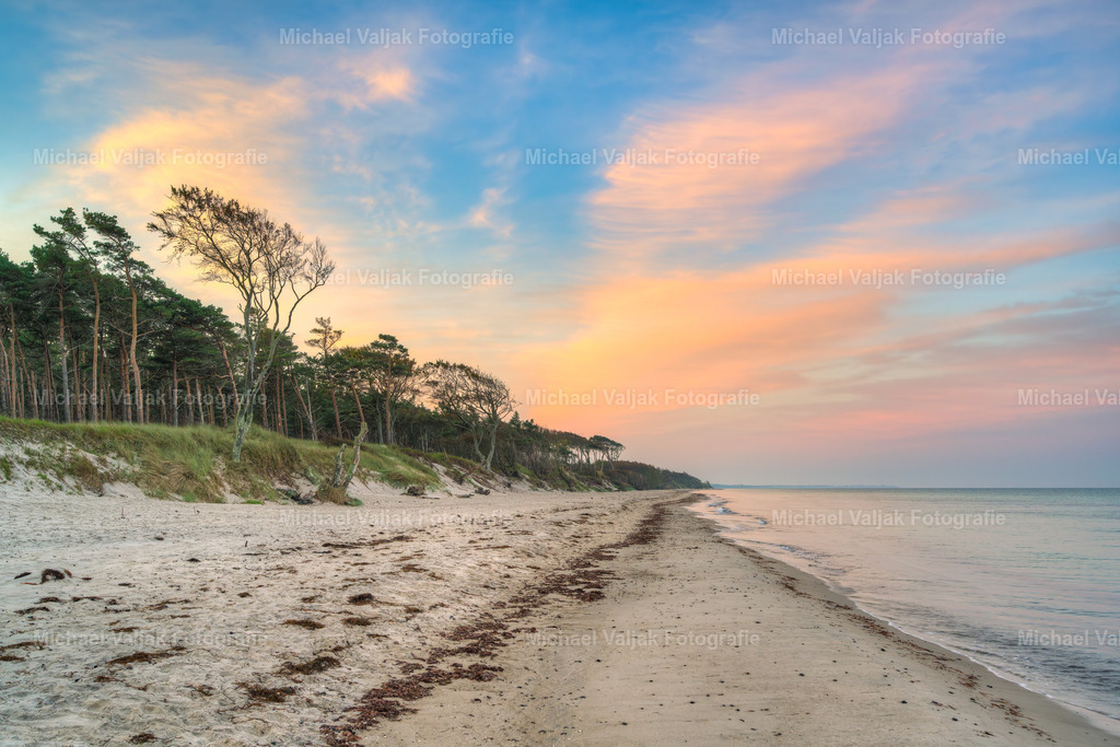 Morgens am Darßer Weststrand | Sonnenaufgang am Weststrand auf der Halbinsel Fischland-Darß-Zingst. - Realisiert mit Pictrs.com