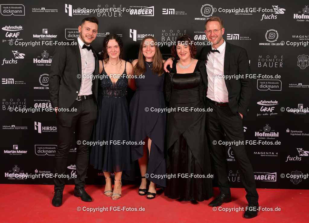 20240114-fge-fotos-0429 | Eröffnungsball der FGE am 14.01.2024 im Alten Stadttheater in Eichstätt. - Realisiert mit Pictrs.com