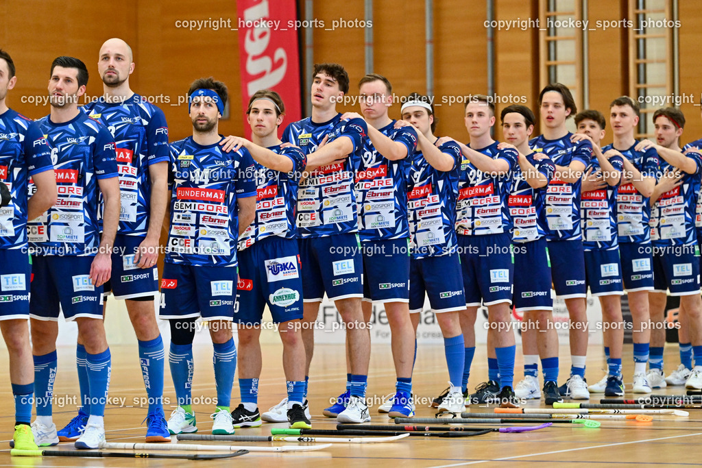 FBK Loka vs. VSV Unihockey | VSV Unihockey Mannschaft, Österreichische Nationalhymne, FBK Loka vs. VSV Unihockey, FBK Loka vs. VSV Unihockey am 23.03.2025 in Villach (Ballspielhalle St. Martin), Austria, (Photo by Bernd Stefan)