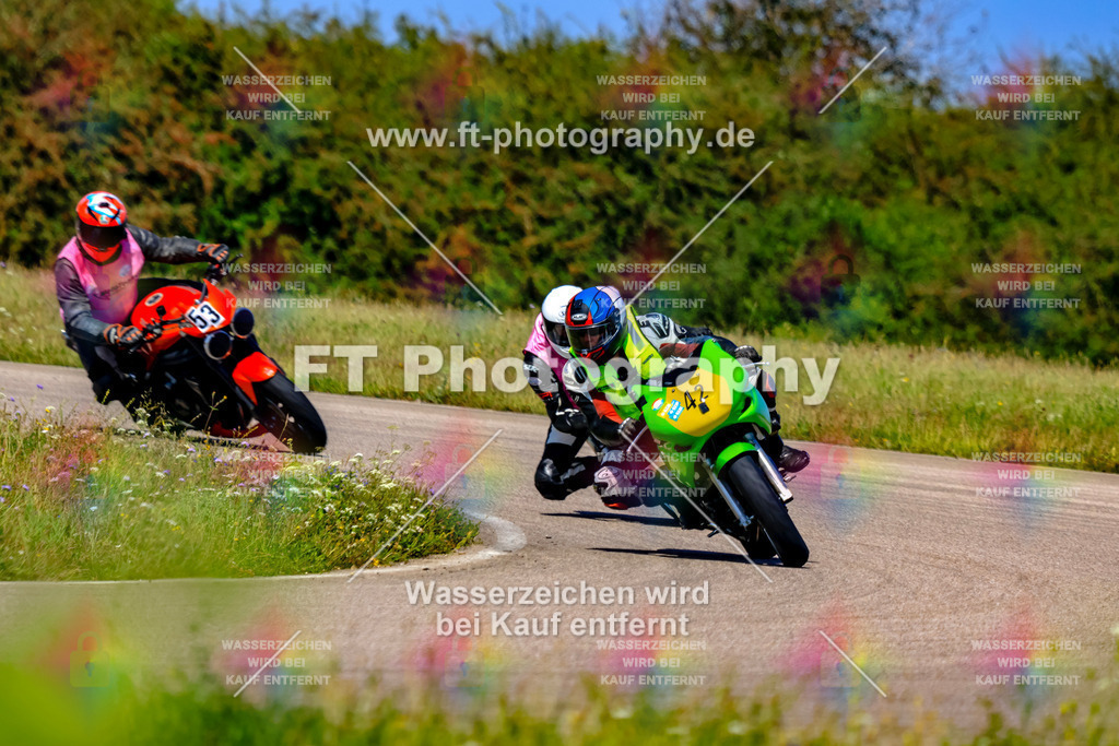 042-3135 | Hier findet Ihr Bilder von Touristenfahrten auf der Nürburgring Nordschleife oder von anderen Veranstaltungen die ich besucht habe. Viel Spass beim Durch Schauen 