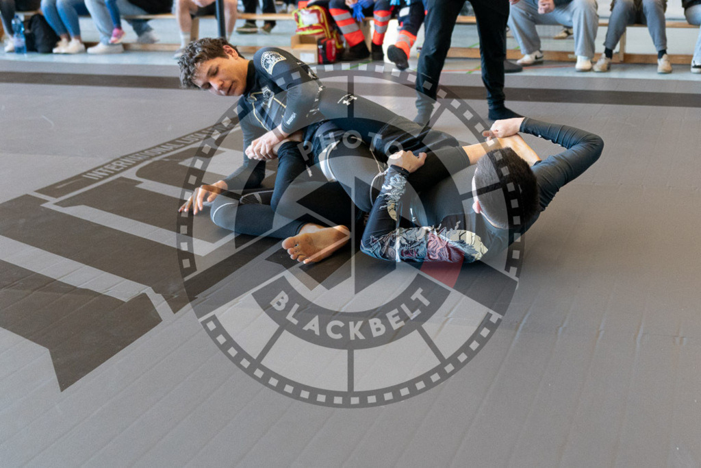 20250329PBB3538 | Fighters compete during the International Luta Livre (ILLCS) Germany IX Spring 2025 Competition spring on March 29, 2025 in Hannover, Germany.© Chiara Dazi