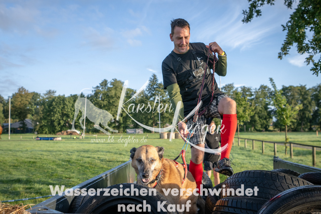 0810_ZZ90557 | kk-dogfotos