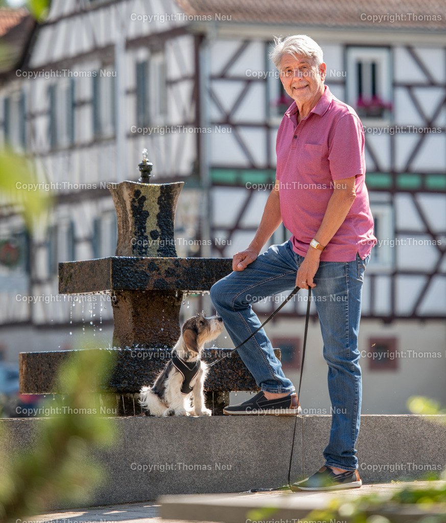 DSC_0713-2 | Lautertal, Sommerthema Ortsvorsteher, Alfred Hogen Reichenbach mit seinem Hund Willi,,, Bild: Thomas Neu