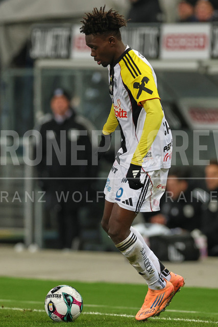 Austrian Bundesliga: Grazer AK 1902 vs LASK | GRAZ, AUSTRIA, 13.DEC.25 - SOCCER - ADMIRAL Bundesliga, Grazer AK 1902 vs LASK. The image shows Modou Keba Cisse (Lask).