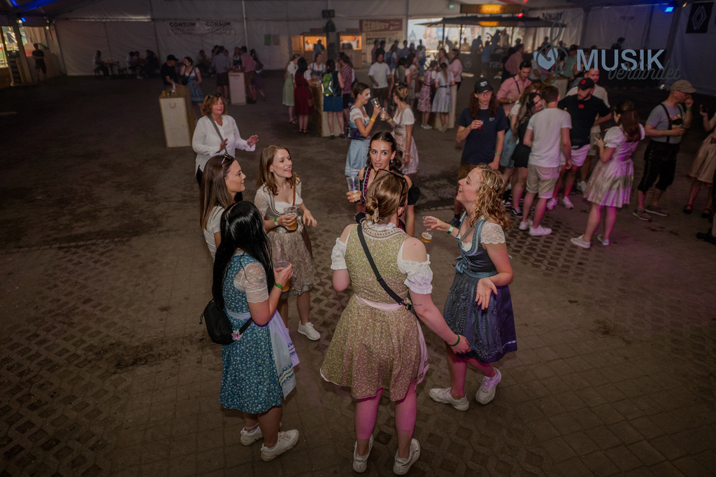 DSC_3203 | "Fussifoto.com – Ihr Ansprechpartner für hochwertige Fotografie! Entdecken Sie kreative Bilder und professionelle Dienstleistungen. Kontaktieren Sie uns für Ihre Projekte!"