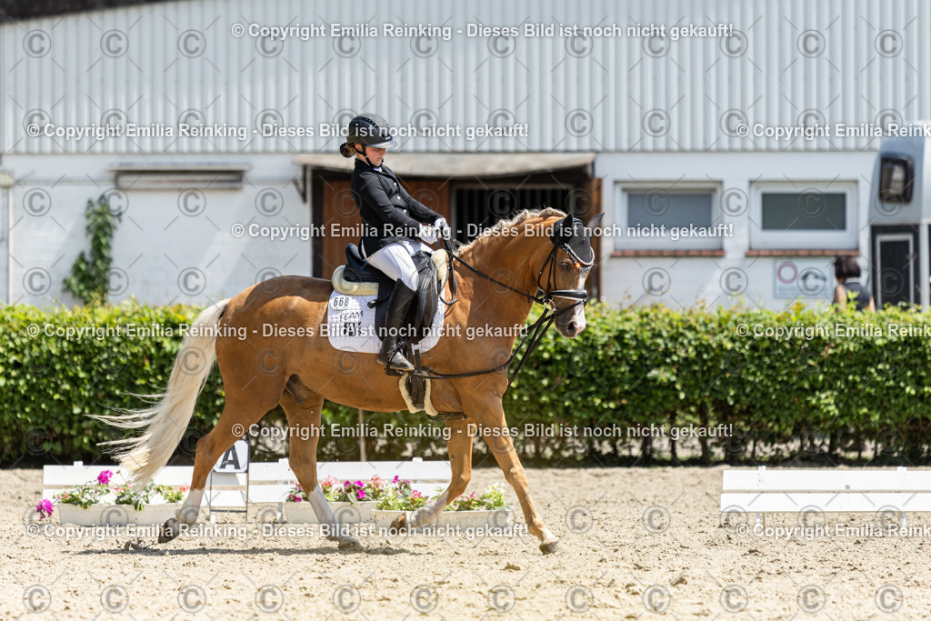 CL5A9423 | Emilia Reinking Fotografie - Realisiert mit Pictrs.com