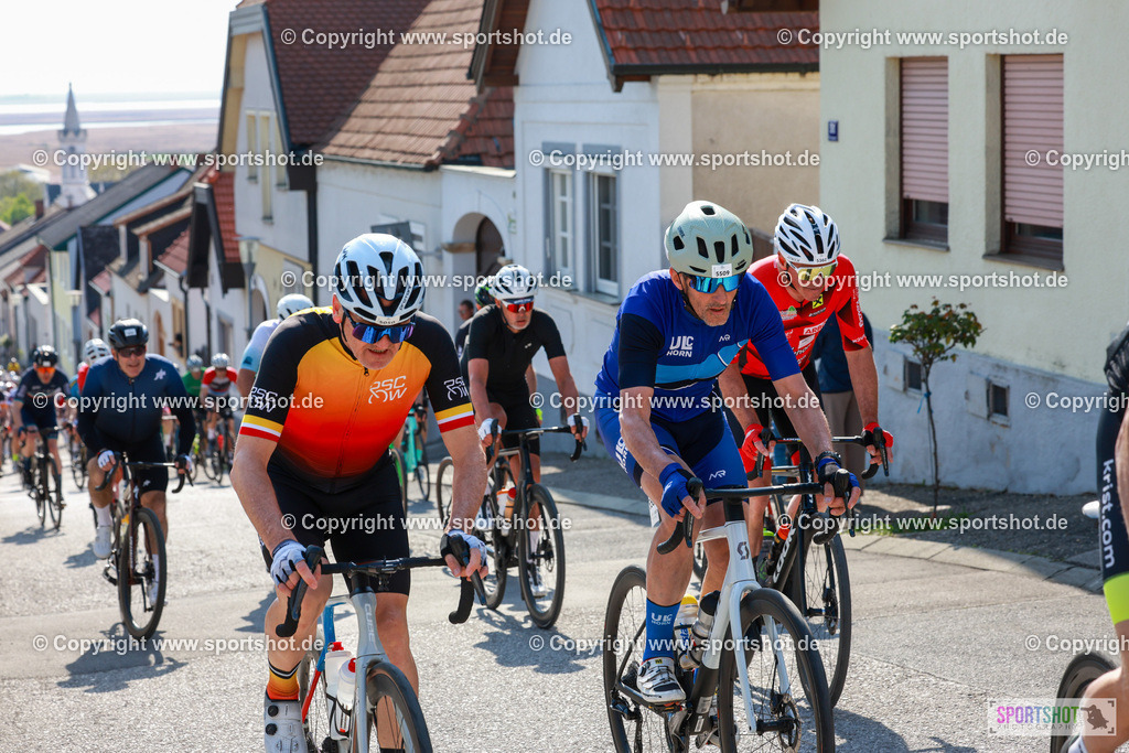 662_AR6_9106 | Neusiedlersee Radmarathon 2026@sportshot_your_pictrs #yourpictures#roadtowm2029 #nrm #neusiedlerseeradmarathon #neusiedlersee #neusiedlerseetourismus #burgenland #mörbisch #nrm26 #burgenlandtourismus #voglundco #poweredbyburgenlandtourismus #radsport #rad #marathon #ucigranfondo #visitburgenland #ucigranfondoworldseries