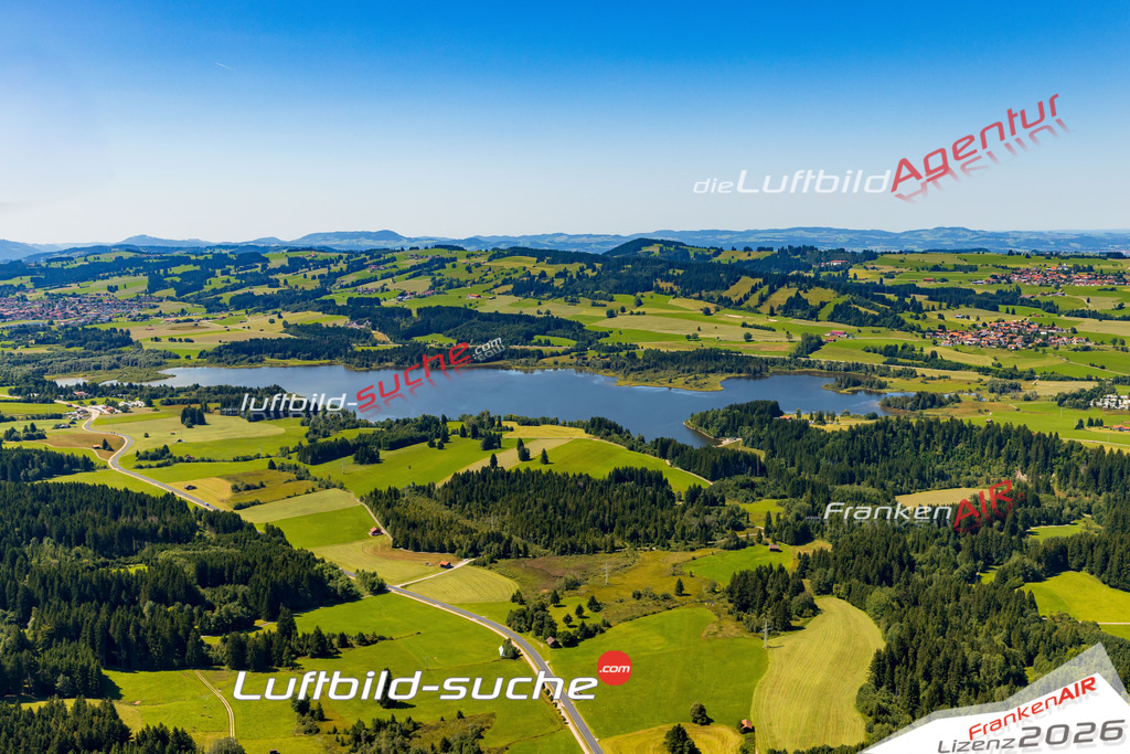 Schöne Luftaufnahme als Geschenk in Grüntensee Oy-Mittelberg - Die Luftbildaufnahme wurde 2025 vom UL-Flugzeug heraus erstellt ( keine Drohne ) - Hochauflösende Luftaufnahme -Nicht vergleichbar mit Google Maps oder Satelittenbilder- Die Geschenkidee !Mit Lizenz und Bildrechte bestellbar