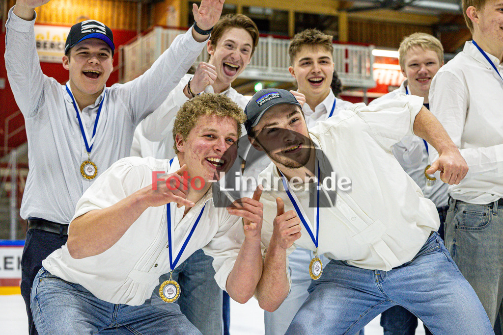 Peißenberg MINERS U20 Meisterfeier | Eishockey Bayernliga U20 Siegerehrung 2026, Peißenberg MINERS U20 Meisterfeier, 20260314,,2026-03-14 in Peißenberg (flatbuy Arena Peißenberg), Copyright: WolfgangxLindner www.foto-lindner.de