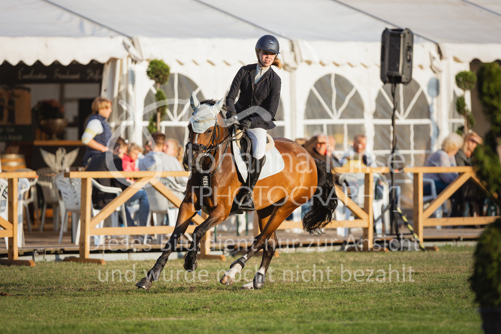 220714_LC_A2-Spr-975 | Deine schönsten Turniermomente als professionelle Fotos! Entdecke hochwertige Pferdesport-Fotografie im Online-Shop. Jetzt Fotos finden & bestellen!