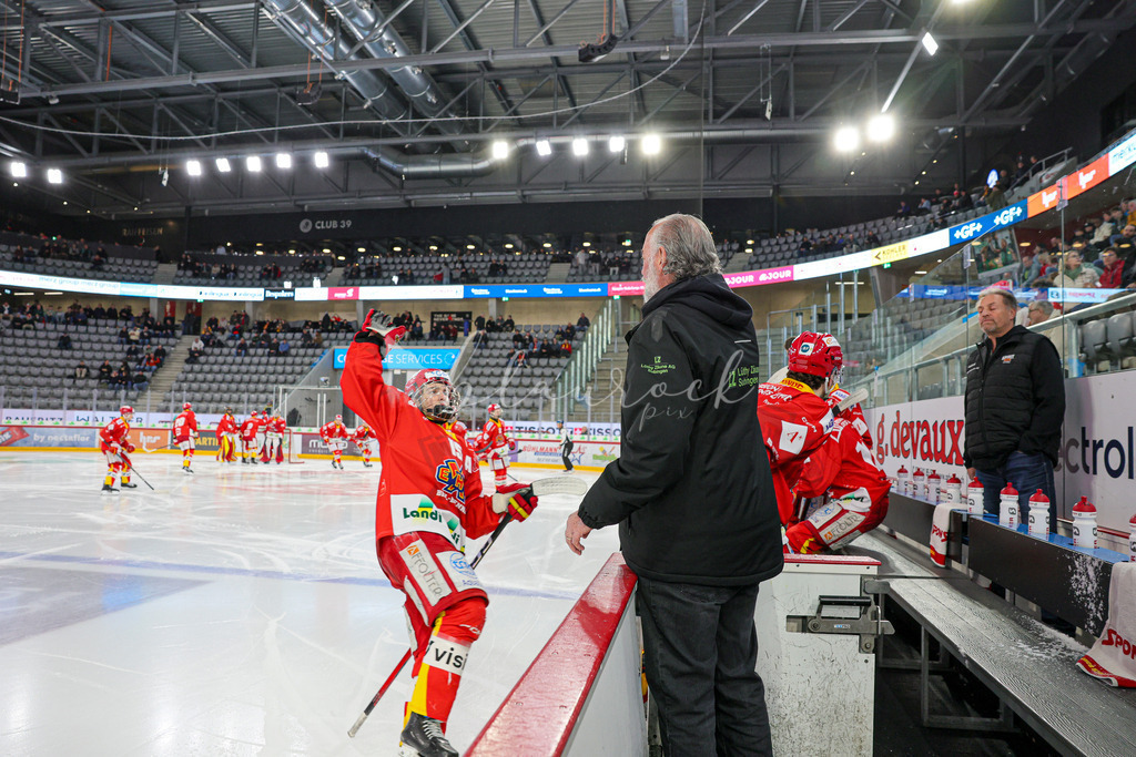EHCB vs GCK 20260104-7284 | Sportbilder, Sportfotograf, Hochzeits- und Eventfotografin, Flugshows, Portraits und Tiershooting, Aviation, Downhill, Nationalleague, Swissleague, International