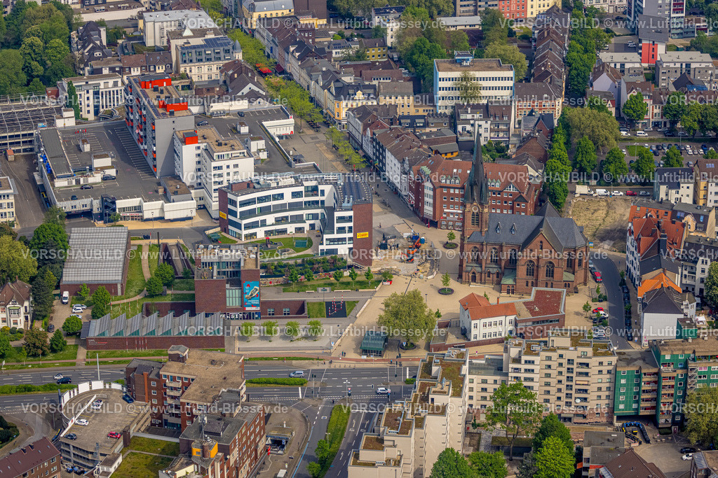 Herne240500365 | Luftbild, Neubau Europagarten mit Baustelle und Europaplatz, Kreuzkirche und Bahnhofstraße, LWL-Museum für Archäologie und Kultur, Westfälisches Landesmuseum, Herne-Mitte, Herne, Ruhrgebiet, Nordrhein-Westfalen, Deutschland