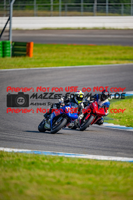 MaZZes_FotoMatrix_240702_6007705_2530 | ROT