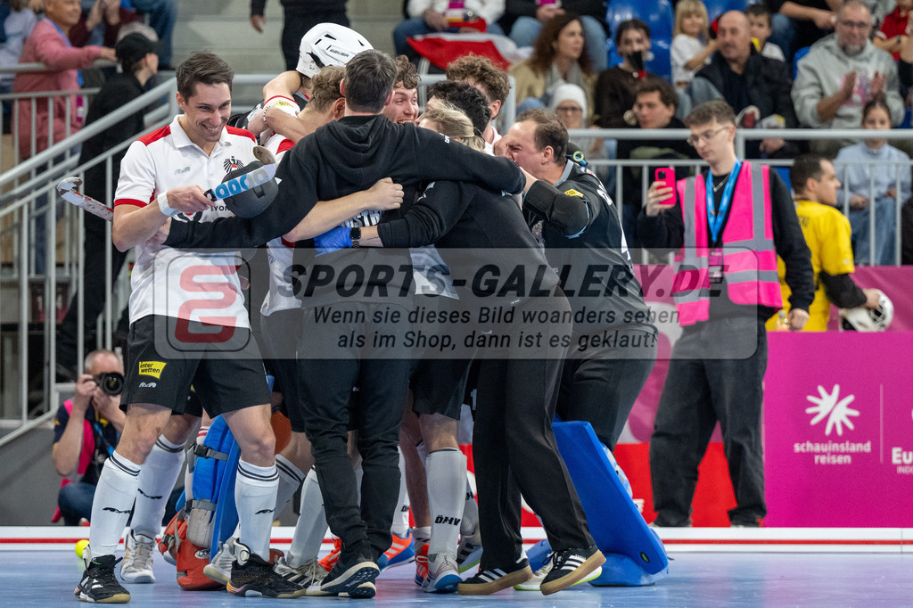 Halle EM Finale _ Siegerehrung 11.1.26 SG kl-1487 | Hockey,Sport,Fieldhockey,1.Bundesliga,2.Bundesliga,Sportfotografie,Shop,Sportphotography,Feldhockey,Hockeyliga